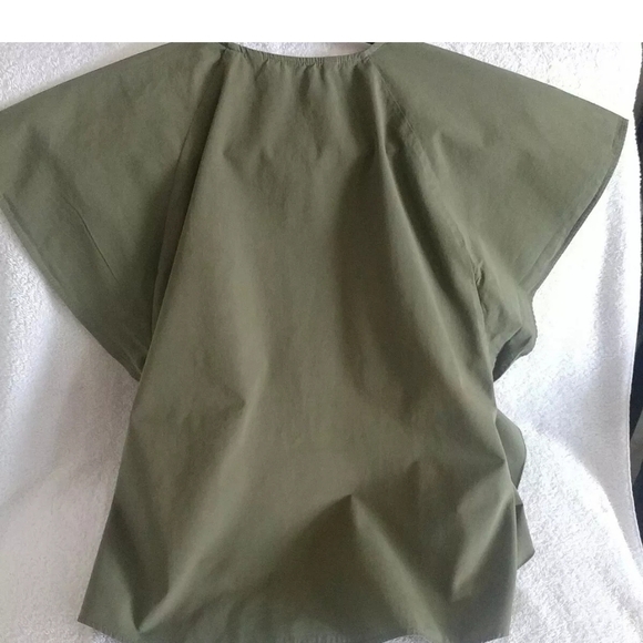 Olive Green Ruffle Blouse.Only the blouse. - Picture 4 of 10